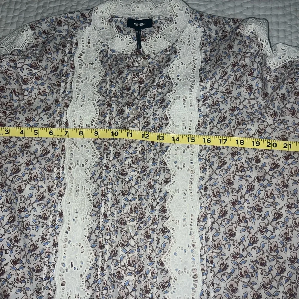 ME+EM Cotton Voile Sweet Pea Floral Printed Blouse White Crochet Trim US 10 NWOT - Picture 5 of 12